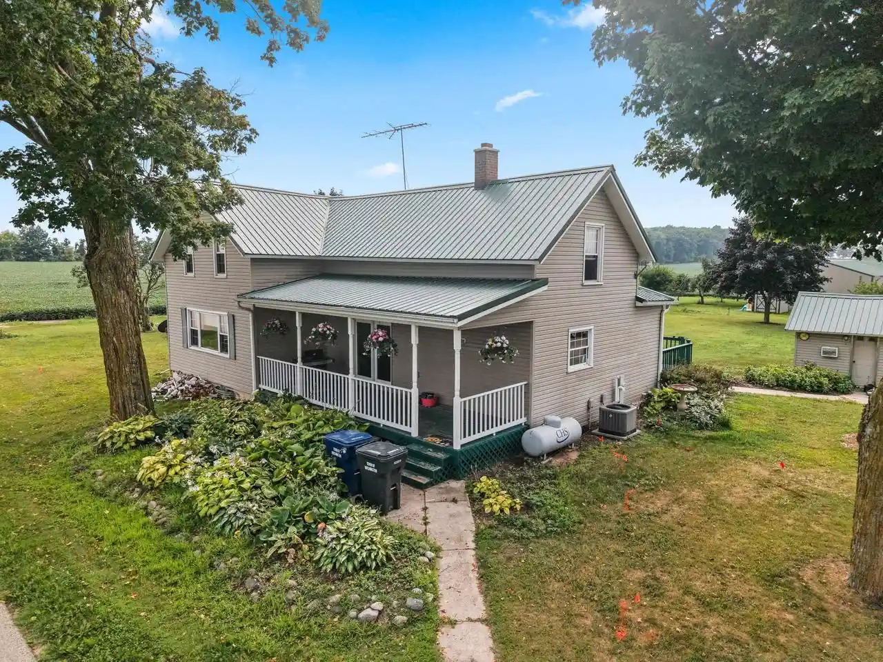 Photo 1 of Single family home for sale at N5951 Division Road Road, Cecil, WI 54111 | MLS# 50331126 | Listing updated on 2026-08-26