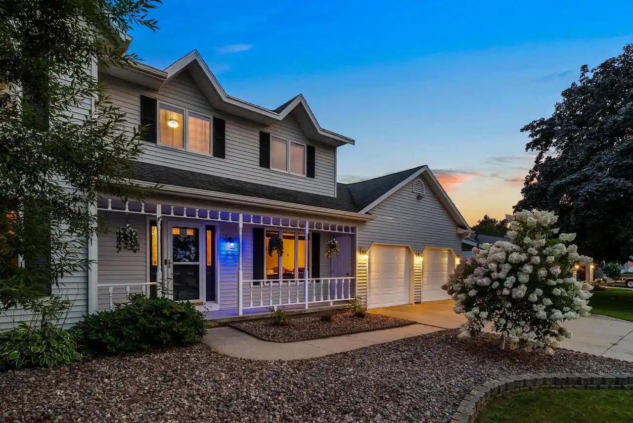 1st image of 4709 Laurie Lane Lane, Two Rivers, WI 54241 | MLS# 1976499