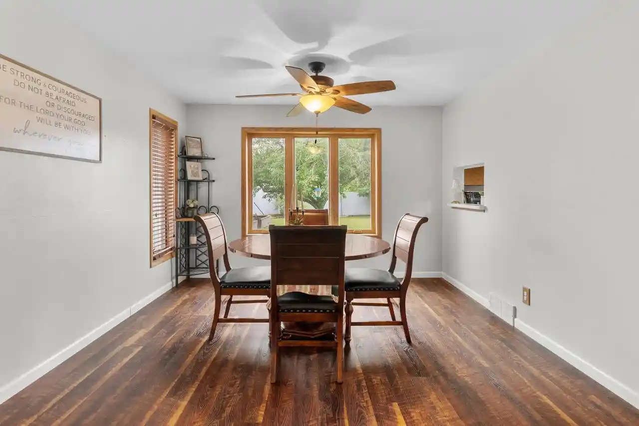 4th image of 4709 Laurie Lane Lane, Two Rivers, WI 54241 | MLS# 1976499