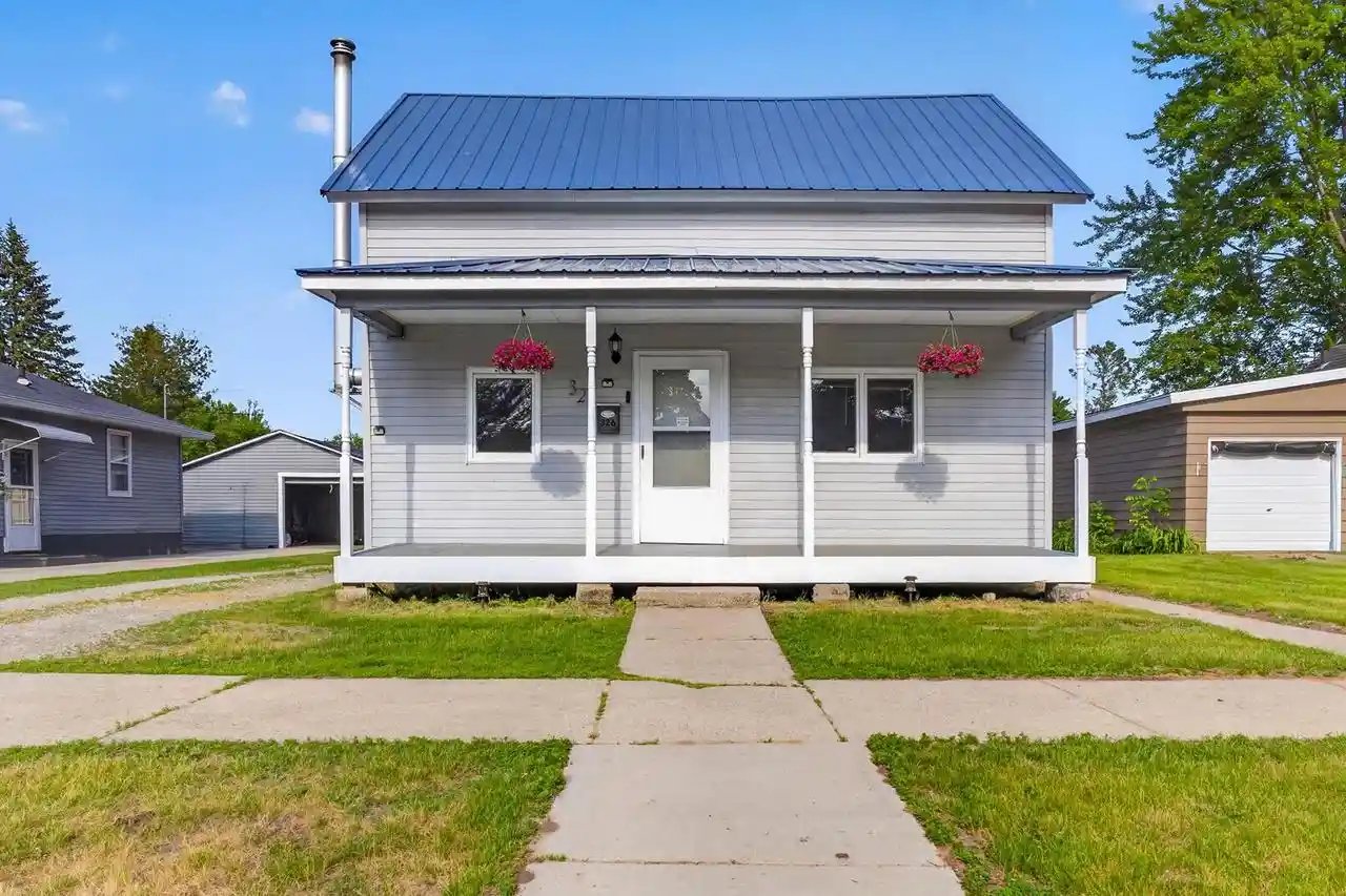 1st image of 326 S Ellis Avenue Avenue, Peshtigo, WI 54157 | MLS# 50331099