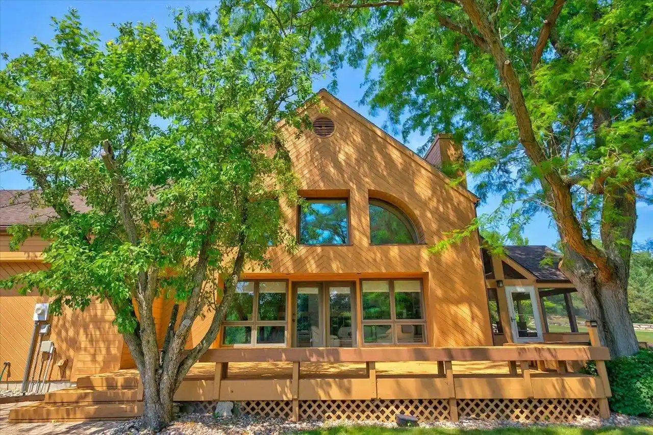 Photo 4 of Single family home for sale at 2532 Bigler Cir, Verona, WI 53593 | MLS# 2030663 | Listing updated on 2026-09-10