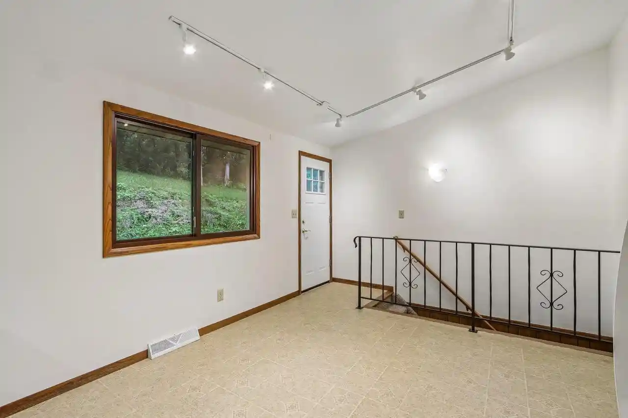 4th image of 2486 County Hwy E, Mount Horeb, WI 53572 | MLS# 2030664