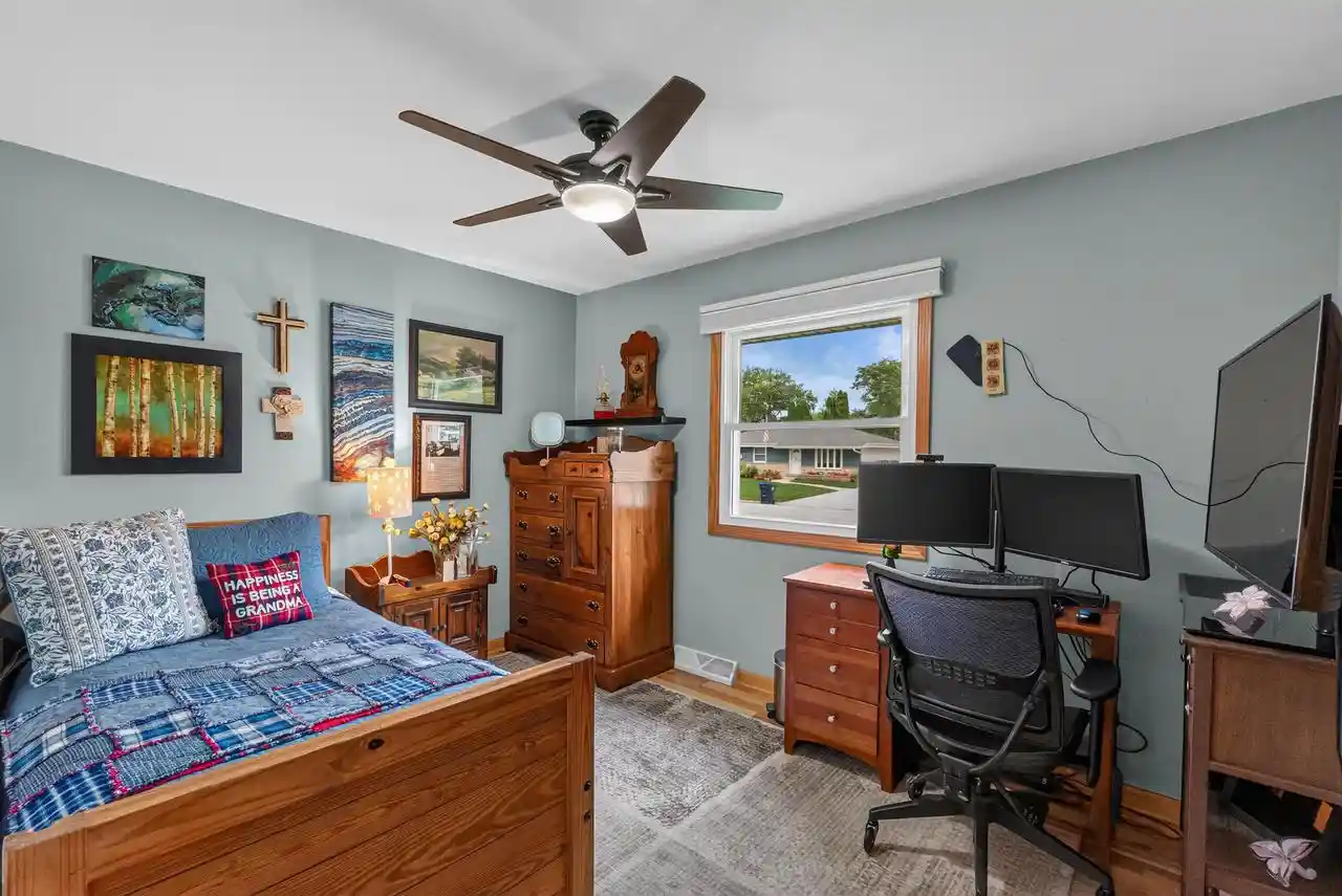 Photo 3 of Single family home for sale at W243N6591 Westhaven Dr Dr, Sussex, WI 53089 | MLS# 1976511 | Listing updated on 2026-09-25