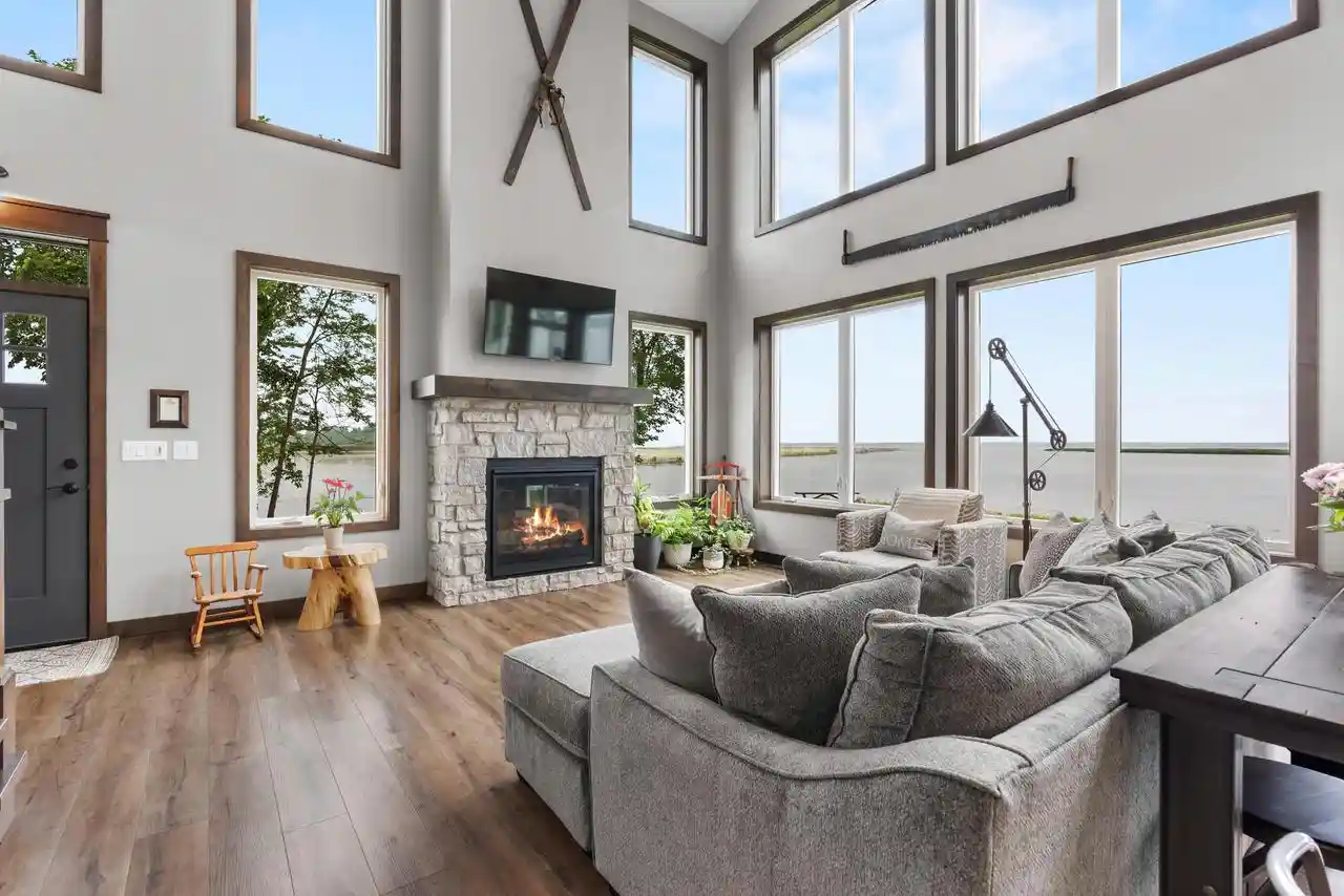 Photo 4 of Single family home for sale at 6392 Lakeshore Road Road, Winneconne, WI 54986 | MLS# 50331131 | Listing updated on 2026-09-20