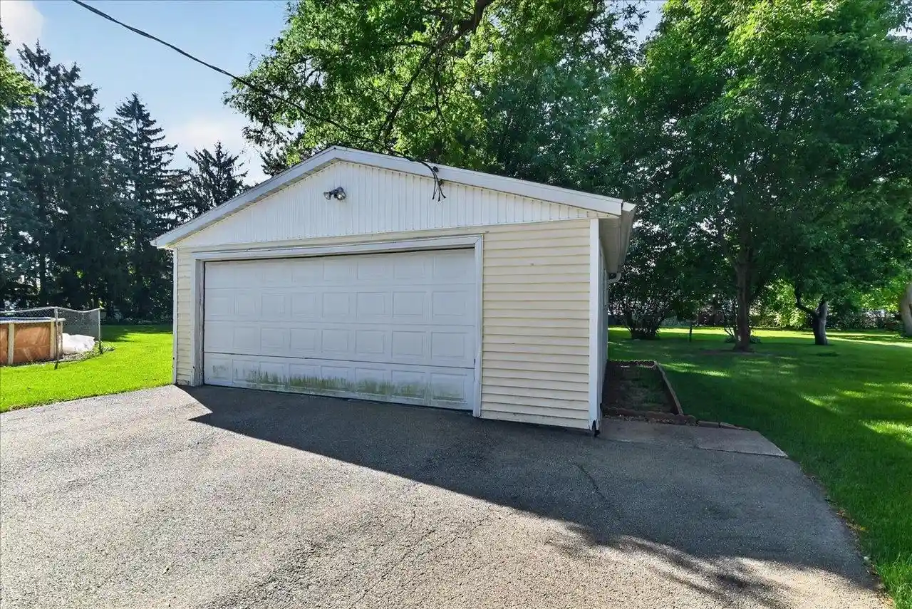 Photo 3 of Single family home for sale at 4351 Windsor Road Road, Windsor, WI 53598 | MLS# 2030670 | Listing updated on 2026-09-11