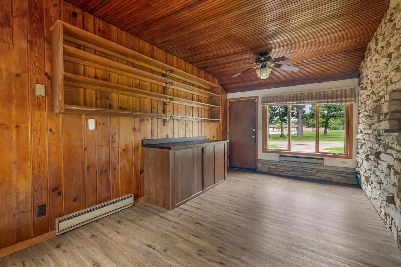 3rd image of 4411 W Custer Avenue Avenue, Milwaukee, WI 53218 | MLS# 1976529