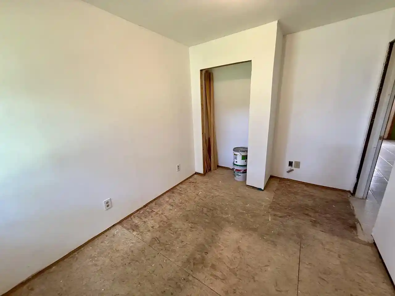 Photo 4 of Single family home for sale at 305 Rosedale Avenue Avenue, Fox Lake, WI 53933 | MLS# 2030690 | Listing updated on 2026-09-02