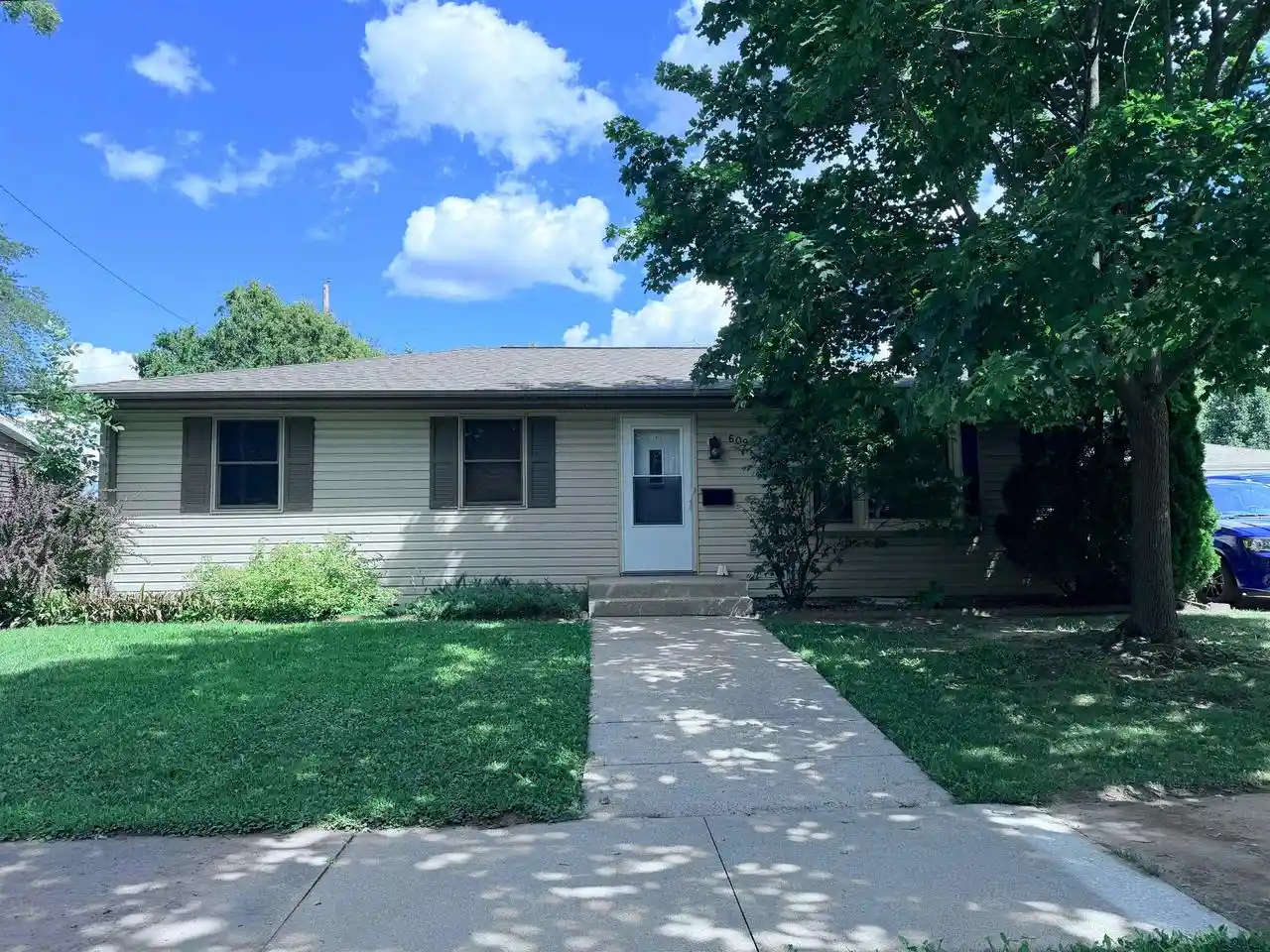 Photo 1 of Single family home for sale at 609 Linda Street Street, Combined Locks, WI 54113 | MLS# 50331144 | Listing updated on 2026-08-20