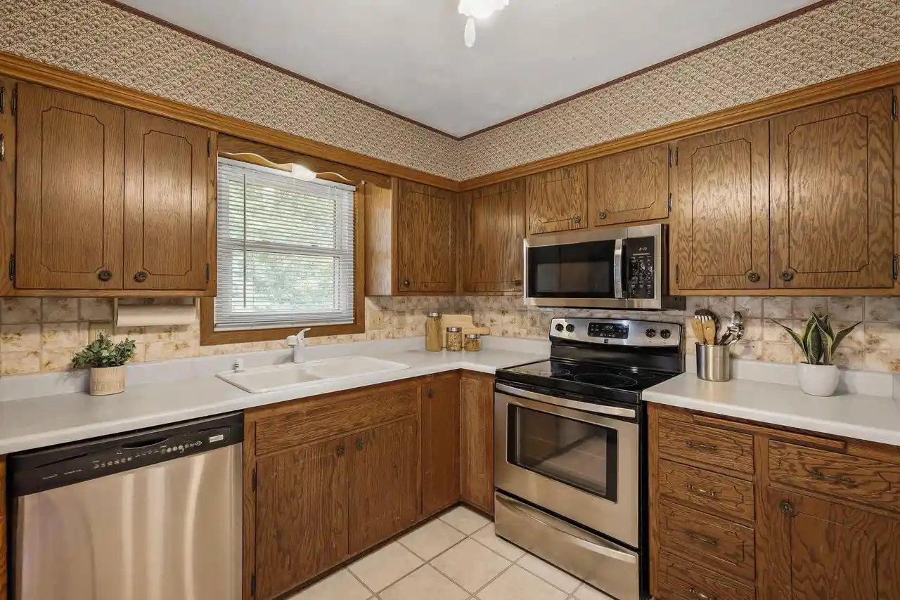 Photo 4 of Single family home for sale at 9 Esther Court Court, Madison, WI 53714 | MLS# 2030687 | Listing updated on 2026-08-27