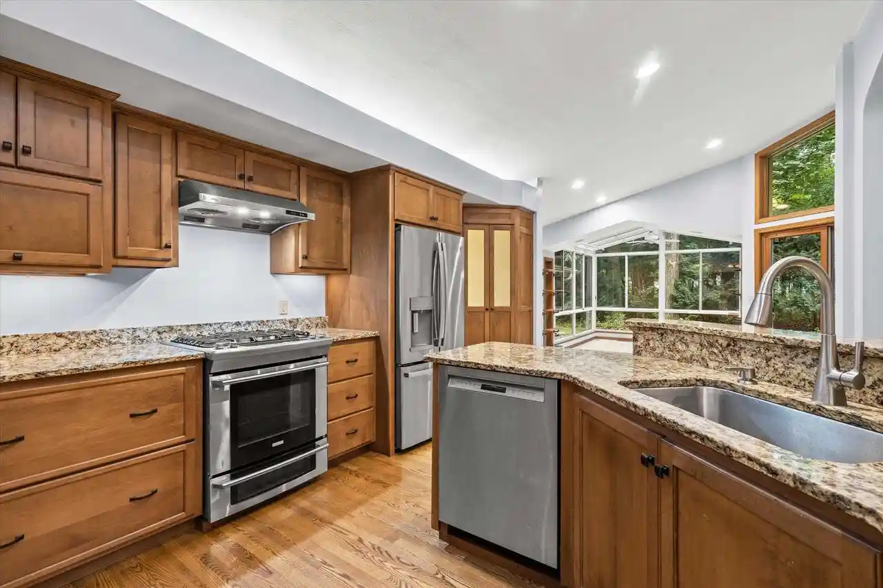 Photo 4 of Single family home for sale at 1525 S Weimar Street Street, Appleton, WI 54915 | MLS# 50331146 | Listing updated on 2026-08-24