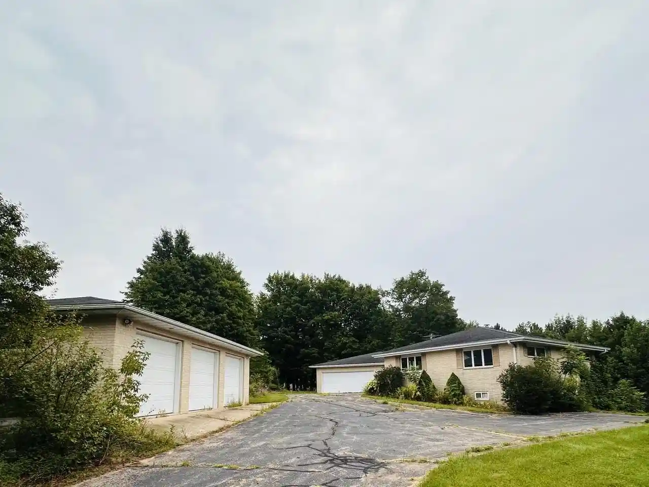 Photo 1 of Single family home for sale at N6716 Highview Road Road, Gresham, WI 54128 | MLS# 50331137 | Listing updated on 2026-08-25