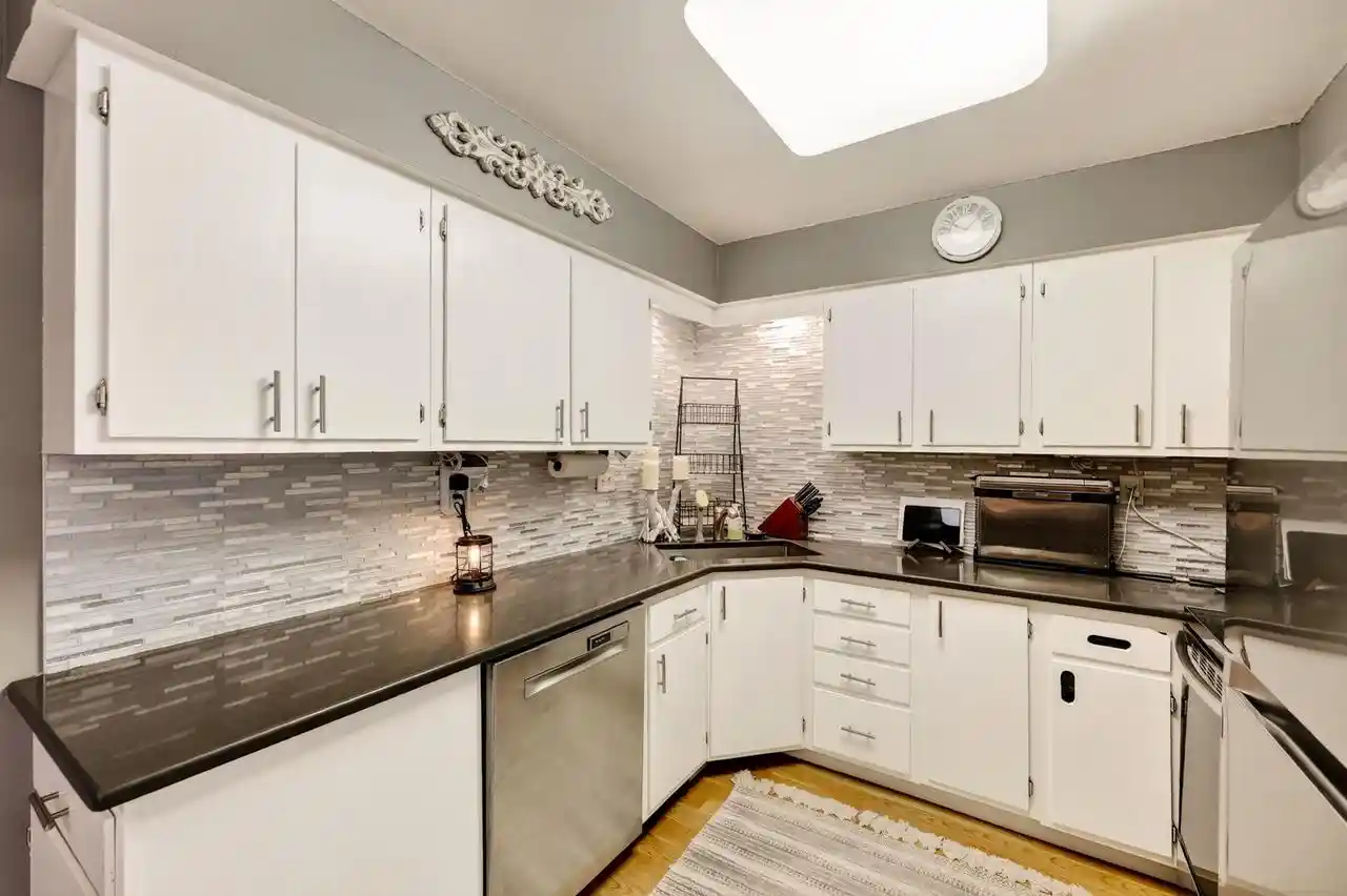 41st image of 242 Grand Canyon Dr Dr, Madison, WI 53705 | MLS# 2030697