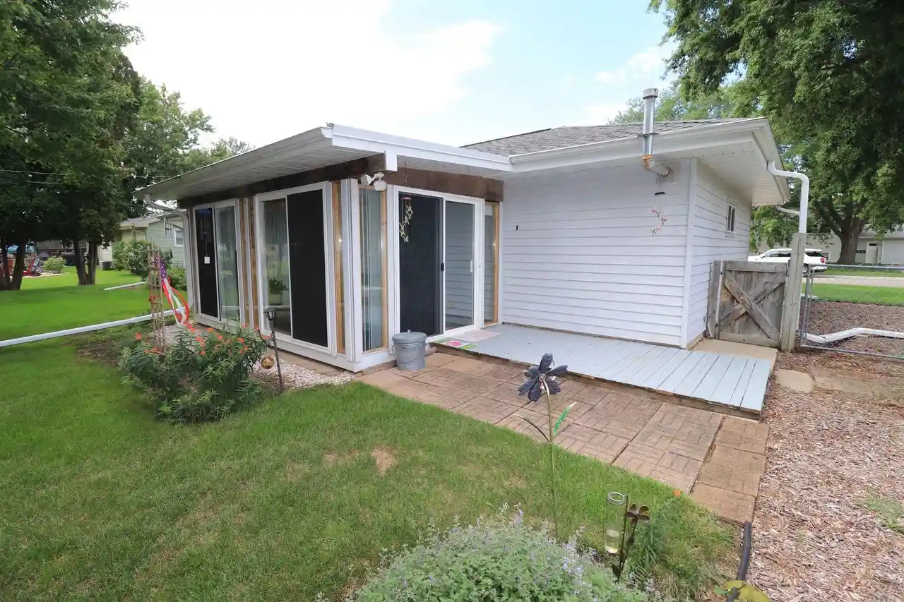 2nd image of 1325 Nicolet Street Street, Janesville, WI 53546 | MLS# 2030708