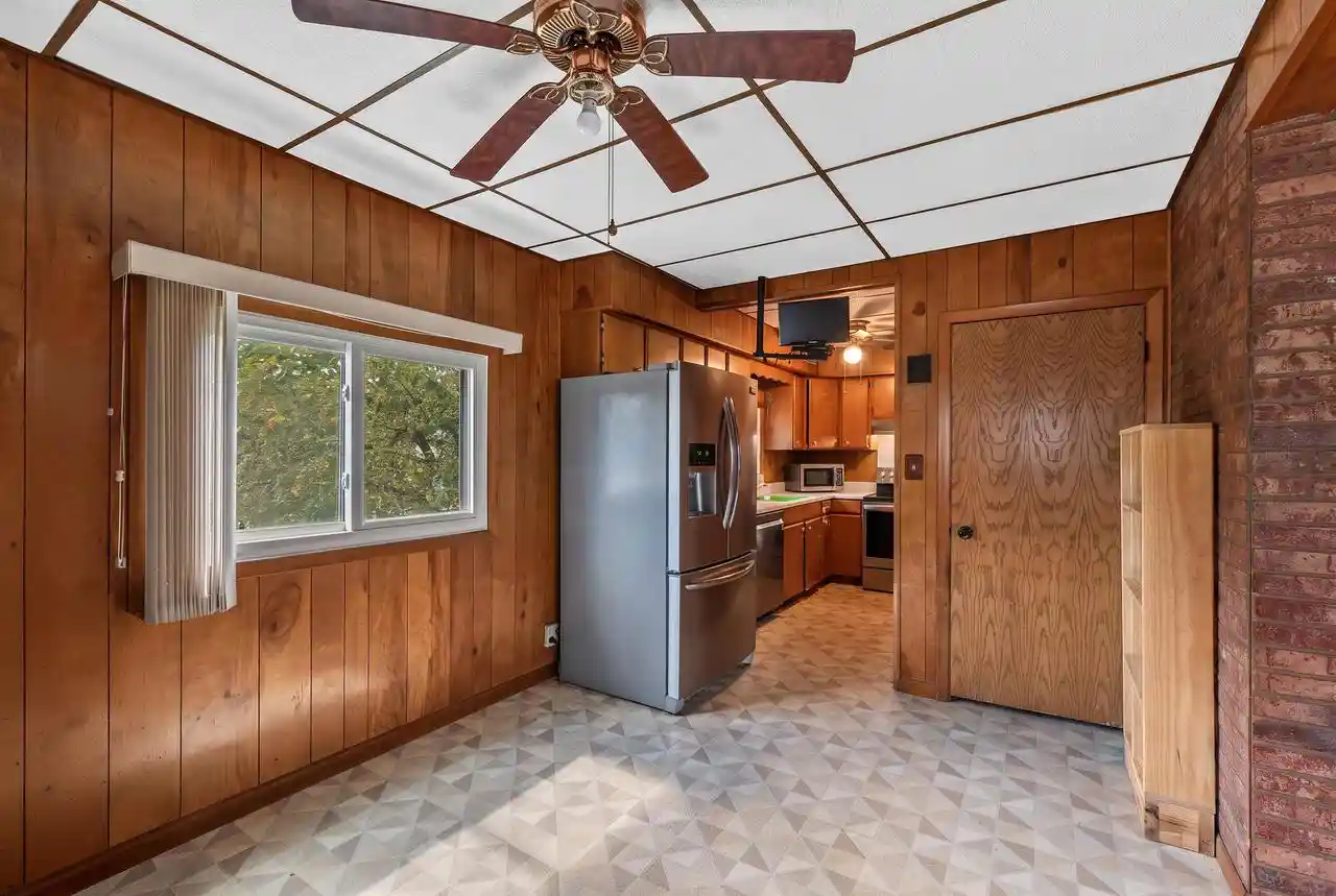 23rd image of 355 W State Street Street, Hartford, WI 53027 | MLS# 1976543
