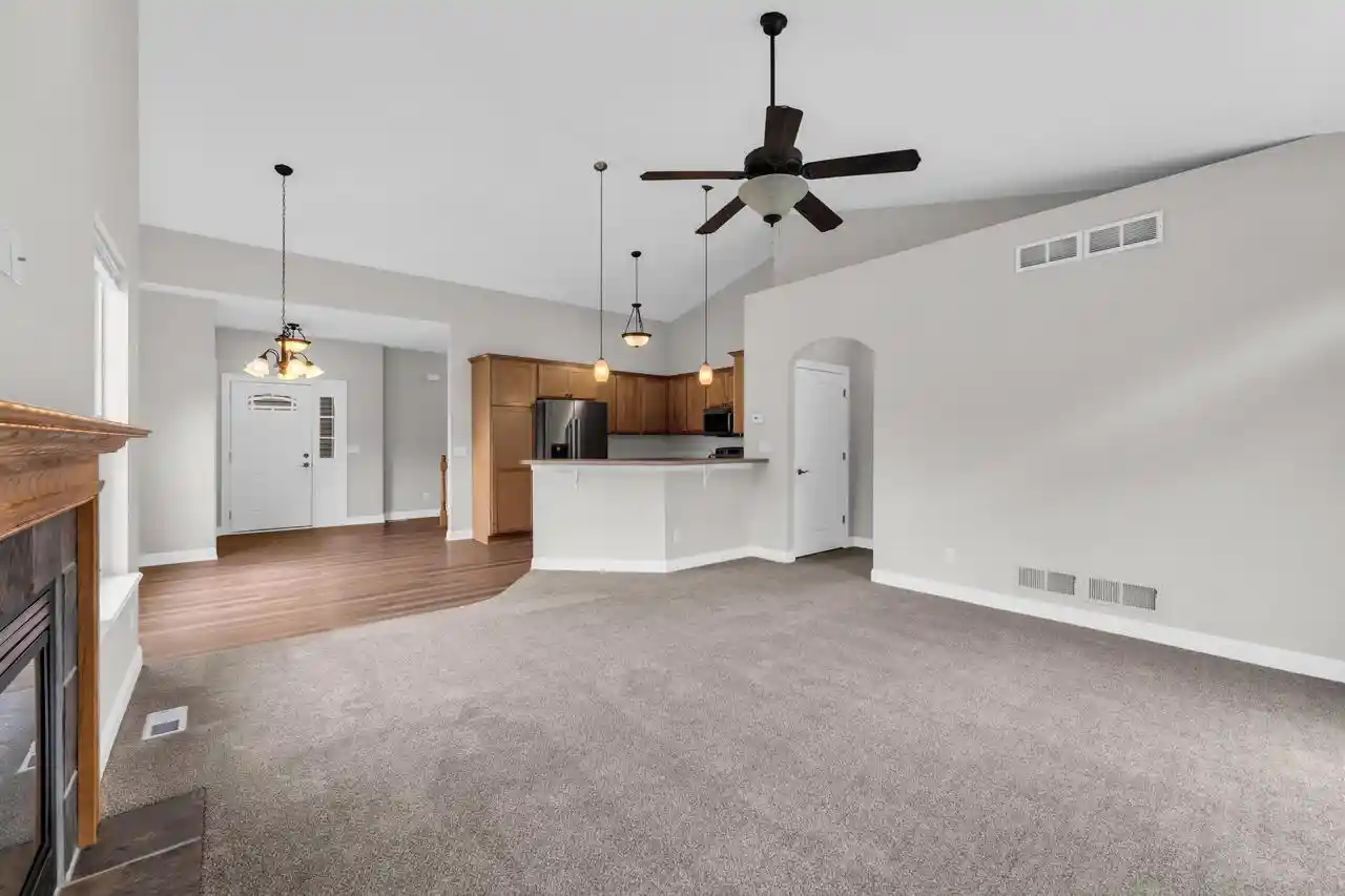 2nd image of 916 Langdon Court Court, Racine, WI 53406 | MLS# 1976545