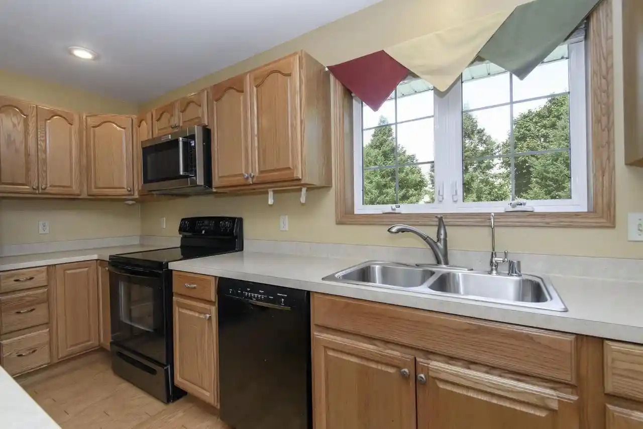 36th image of 419 Jewel Street Street, Juneau, WI 53039 | MLS# 1976549