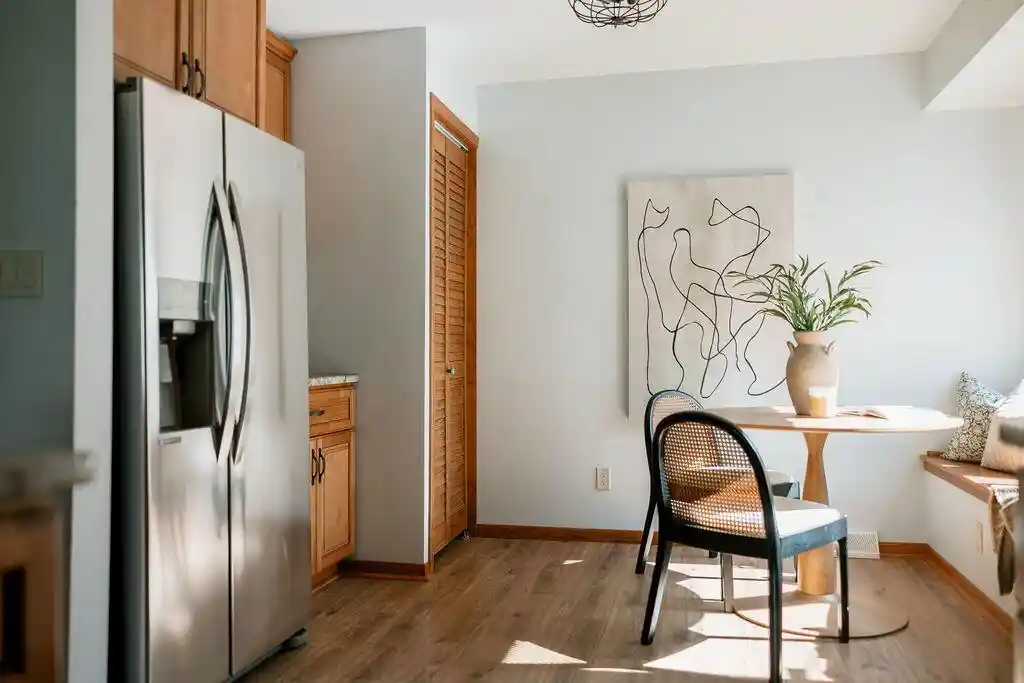 2nd image of 108 E Sutton Pl Pl, Waukesha, WI 53188