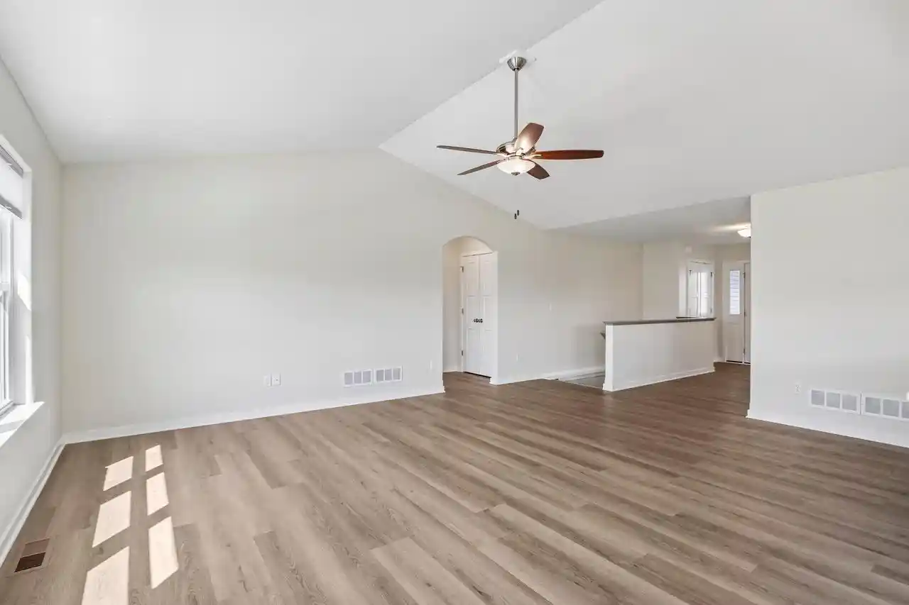 3rd image of 355 Ridgeview Dr Dr, Lake Mills, WI 53551 | MLS# 1976550