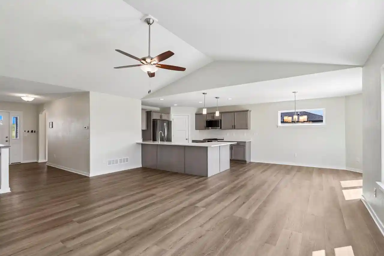 4th image of 355 Ridgeview Dr Dr, Lake Mills, WI 53551 | MLS# 1976550