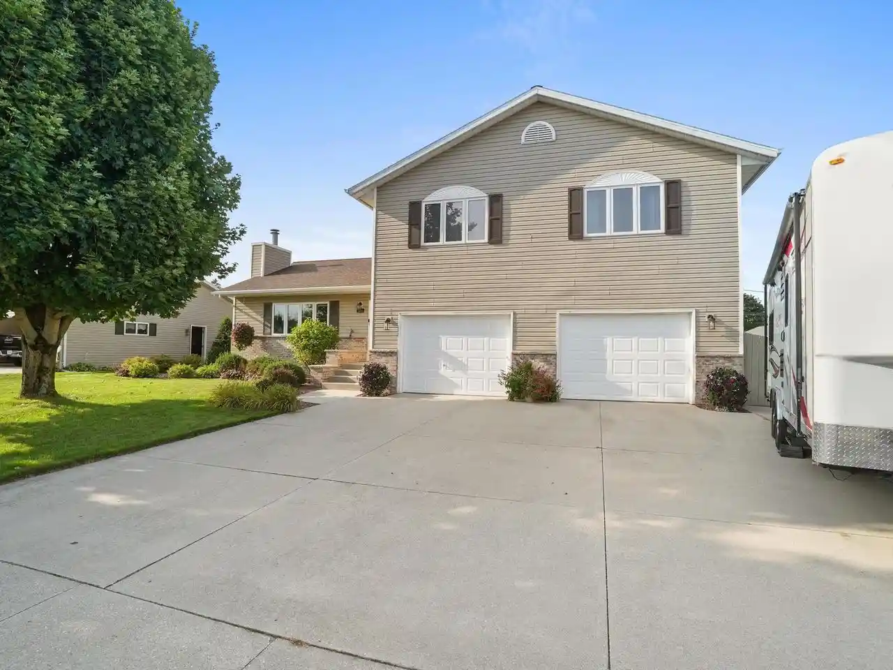 1st image of 2810 44th Street Street, Two Rivers, WI 54241 | MLS# 1976553