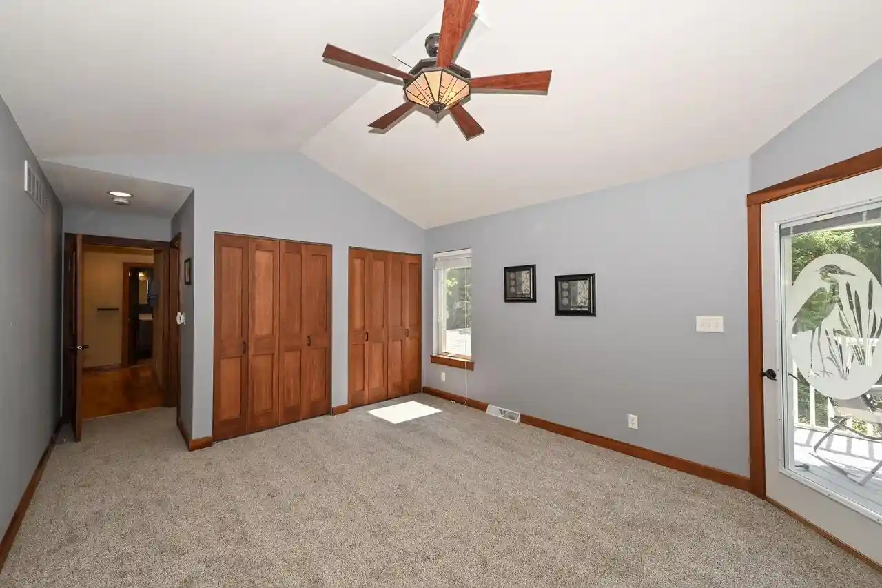 4th image of 12659 N East Shoreland Dr Dr, Mequon, WI 53092 | MLS# 1976552