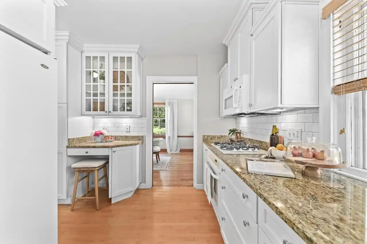 Photo 2 of Sale Pending at 6116 Washington Circle Circle, Milwaukee, WI 53213 | MLS# 1976563 | Listing updated on 2026-09-14