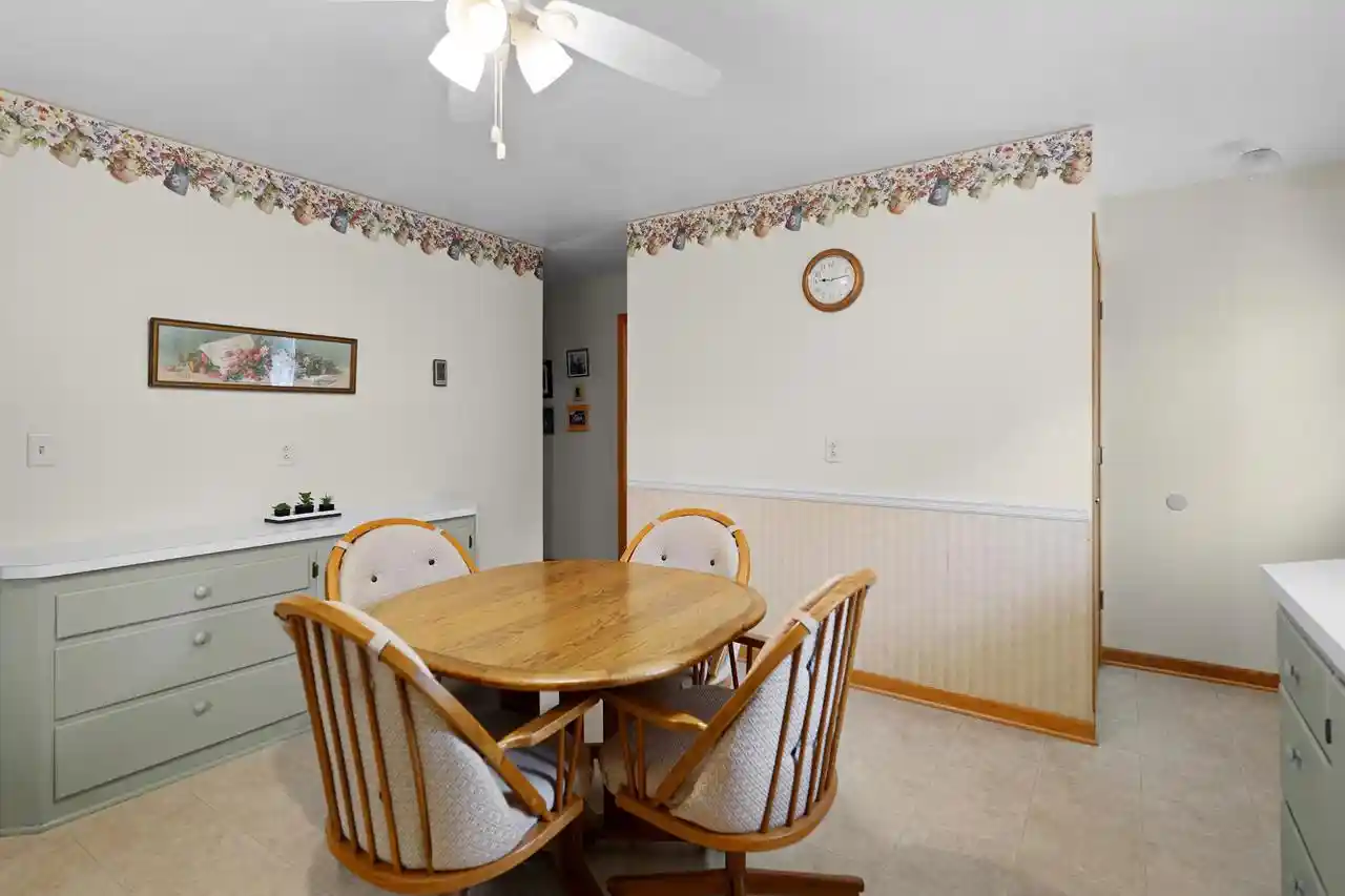 2nd image of 1121 Jean Street Street, Union Grove, WI 53182 | MLS# 1976571
