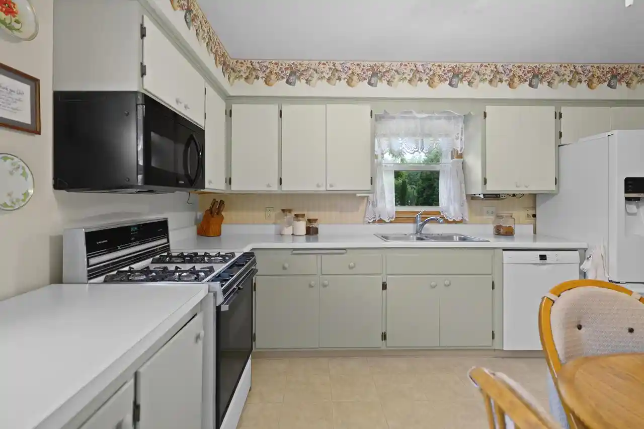 30th image of 1121 Jean Street Street, Union Grove, WI 53182 | MLS# 1976571