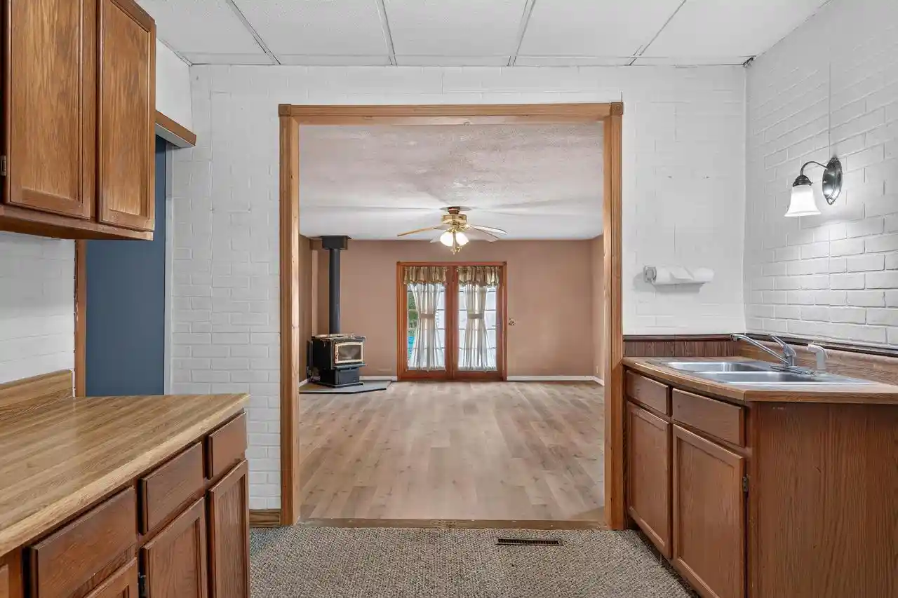 4th image of 525 W Bannerman Avenue Avenue, Redgranite, WI 54970 | MLS# 2030722