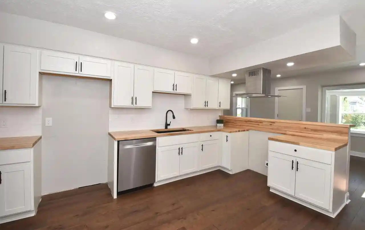 Photo 4 of Single family home for sale at 5527 N 34Th Street Street, Milwaukee, WI 53209 | MLS# 1976578 | Listing updated on 2026-10-07