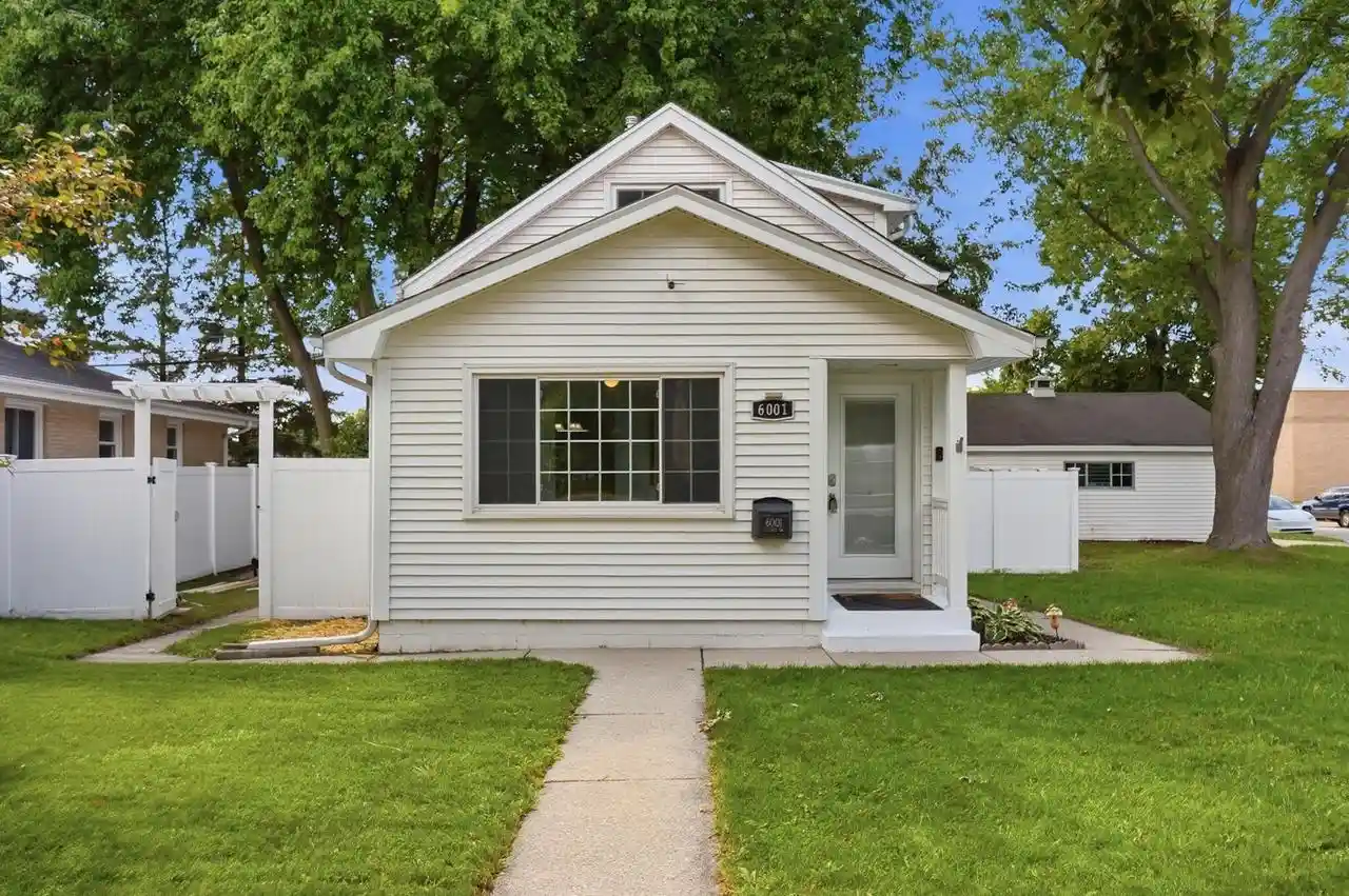 Photo 1 of Single family home for sale at 6001 S Lake Dr Dr, Cudahy, WI 53110 | MLS# 1976579 | Listing updated on 2026-09-01