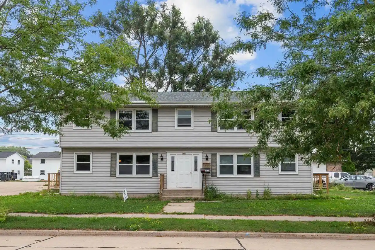 1st image of 1860 Evans Street Street, Oshkosh, WI 54901 | MLS# 50331155