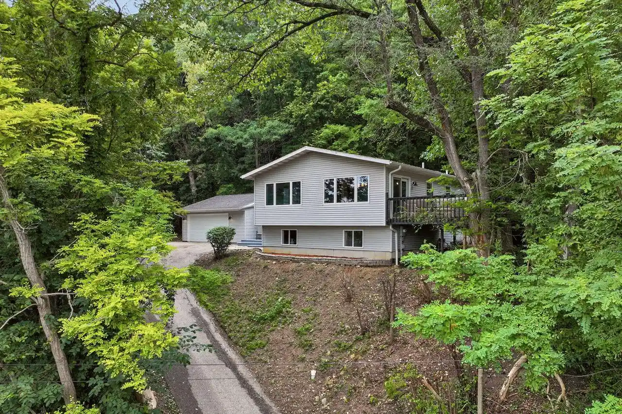 1st image of 2904 Bliss Road Road, La Crosse, WI 54601 | MLS# 1976591