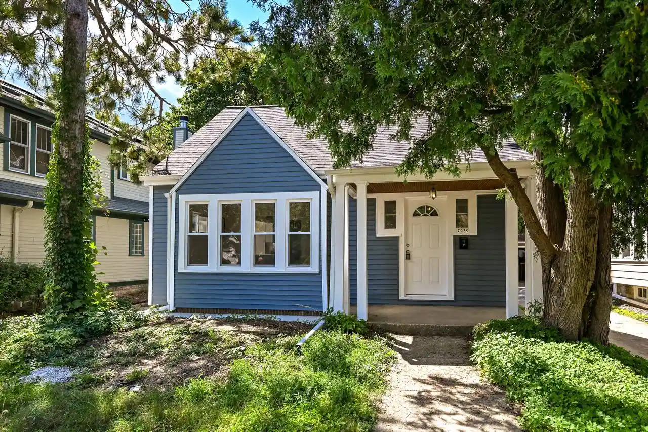 1st image of 7939 Hillcrest Dr Dr, Milwaukee, WI 53213 | MLS# 1976588
