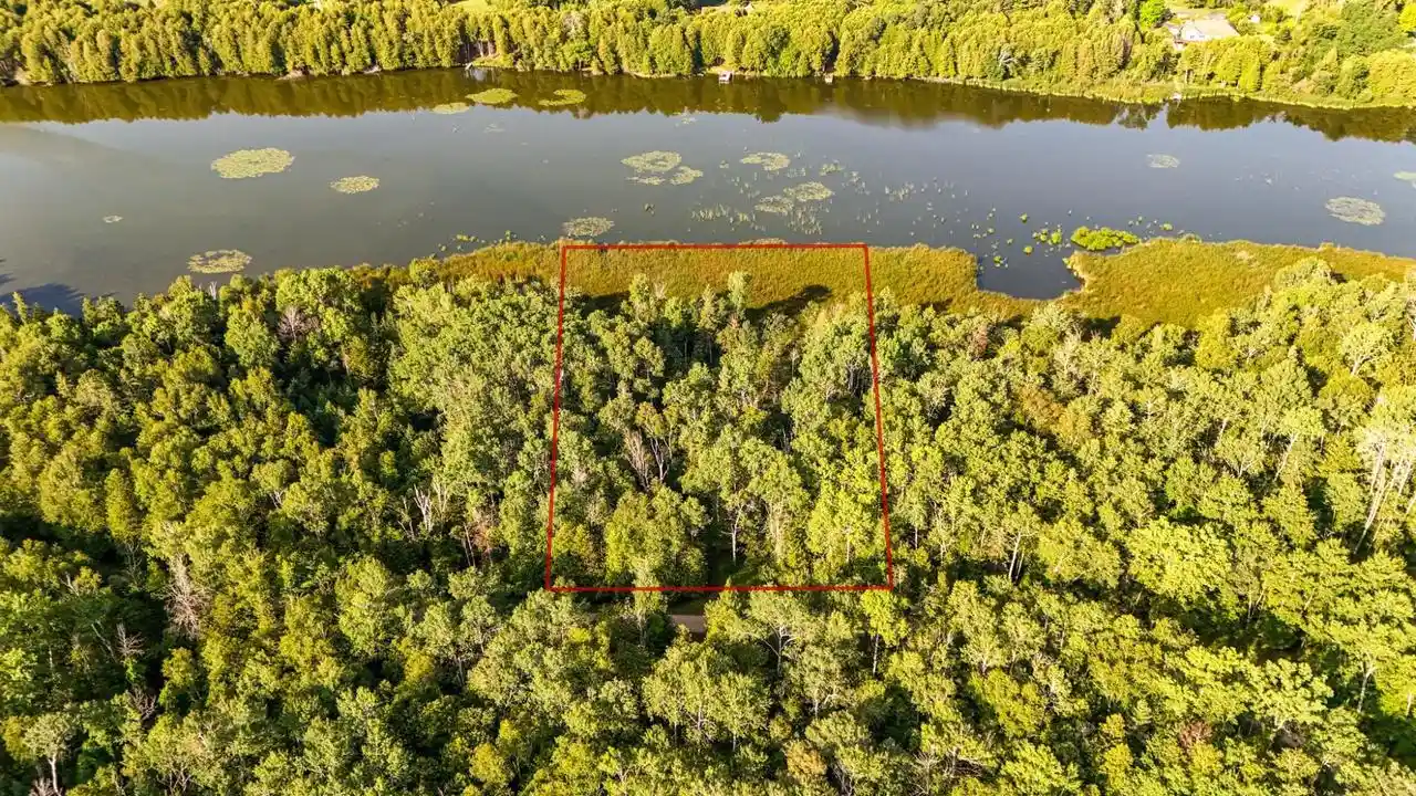 1st image of Sleepy Hollow Dr Dr, Sturgeon Bay, WI 54235 | MLS# 50331157
