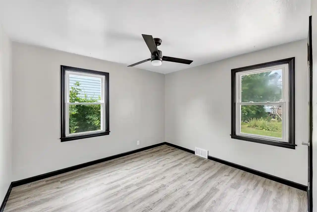 Photo 3 of Sale Pending at 2302 Glendale Avenue Avenue, Green Bay, WI 54303 | MLS# 50331160 | Listing updated on 2026-09-23
