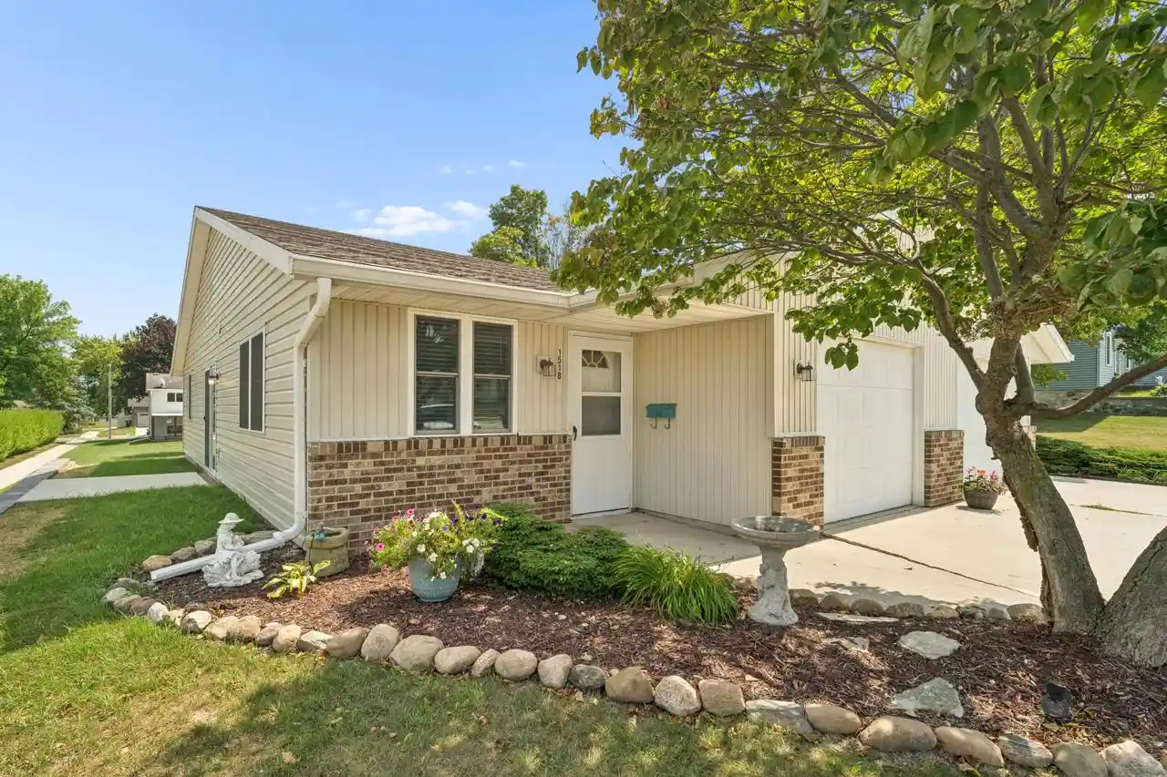 Photo 1 of Single family home for sale at 1518 Mason Street Street, New Holstein, WI 53061 | MLS# 1976603 | Listing updated on 2026-08-25