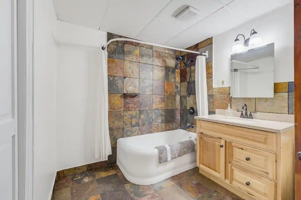 2nd image of 3416 S Quincy Avenue Avenue, Milwaukee, WI 53207 | MLS# 1976602
