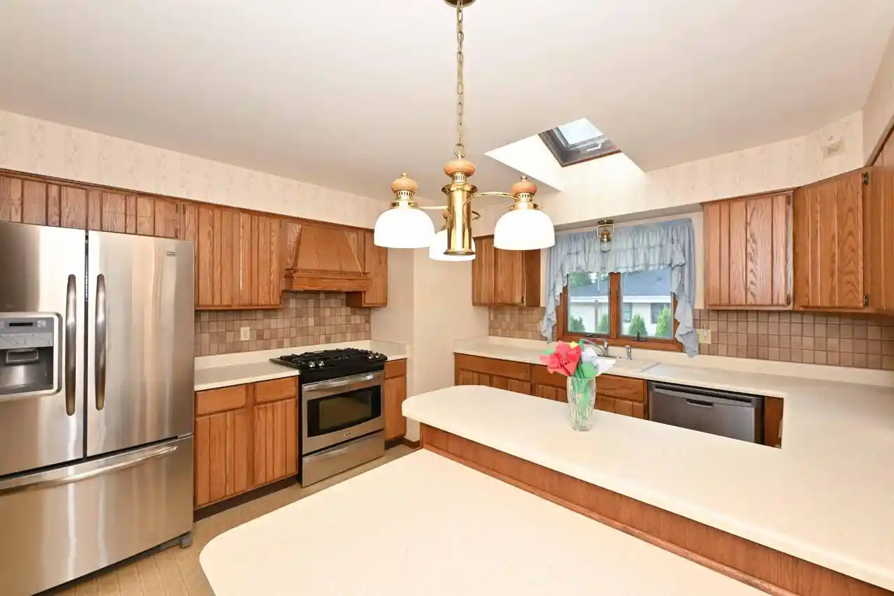 37th image of 1956 Keith Lane Lane, Grafton, WI 53024 | MLS# 1976598