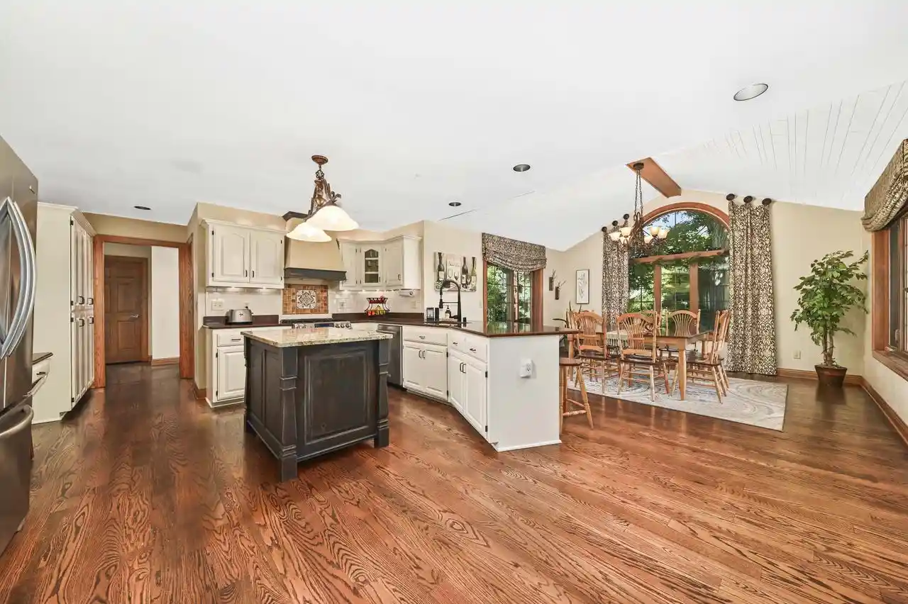 4th image of W168N10307 Wildrose Lane Lane, Germantown, WI 53022 | MLS# 1976604