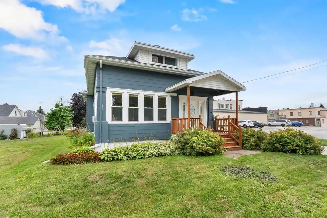 1st image of 108 Lilac Dr Dr, Francis Creek, WI 54214 | MLS# 50331166