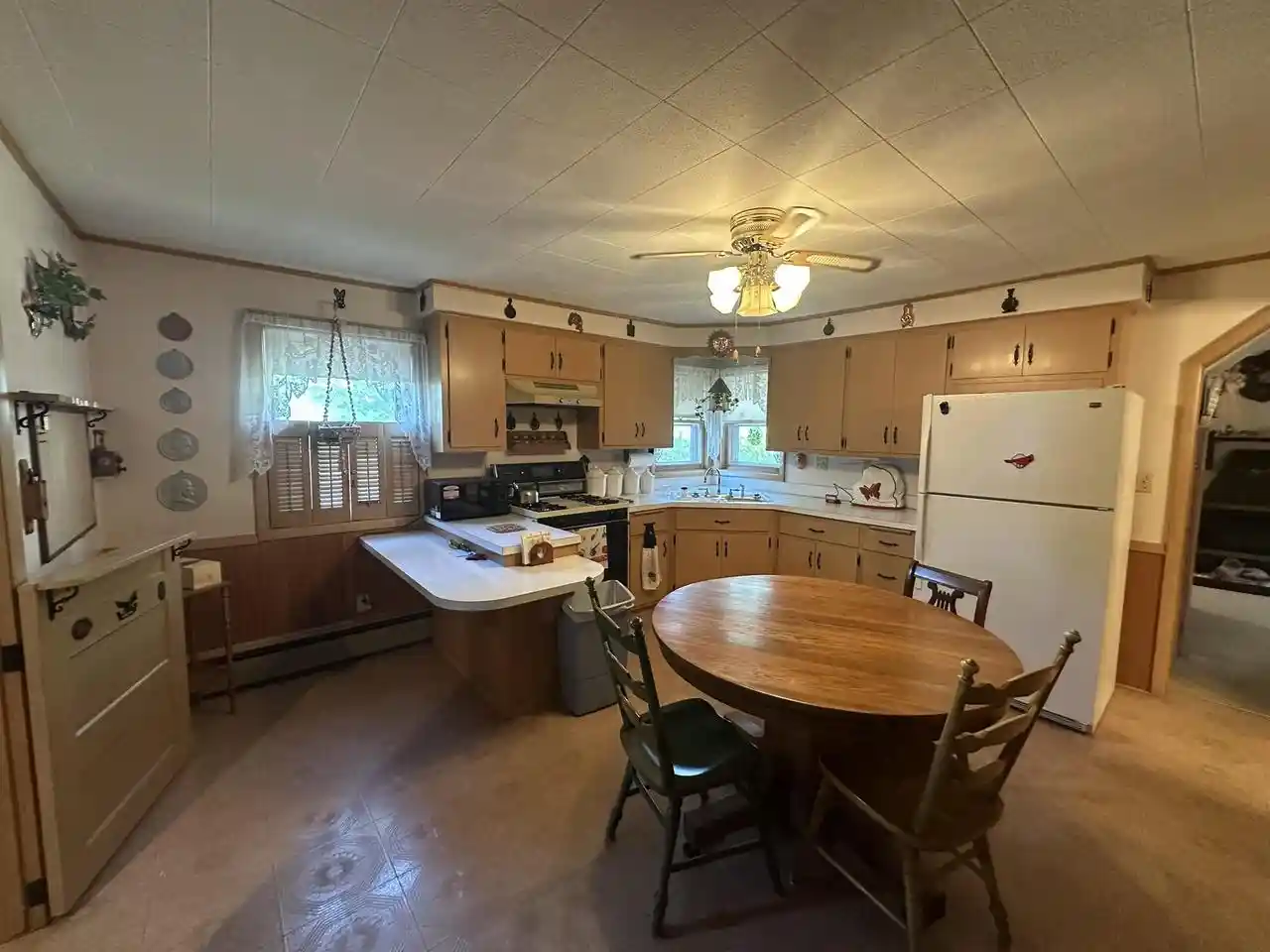 2nd image of 331 S Jackson Street Street, Green Bay, WI 54301 | MLS# 50331169