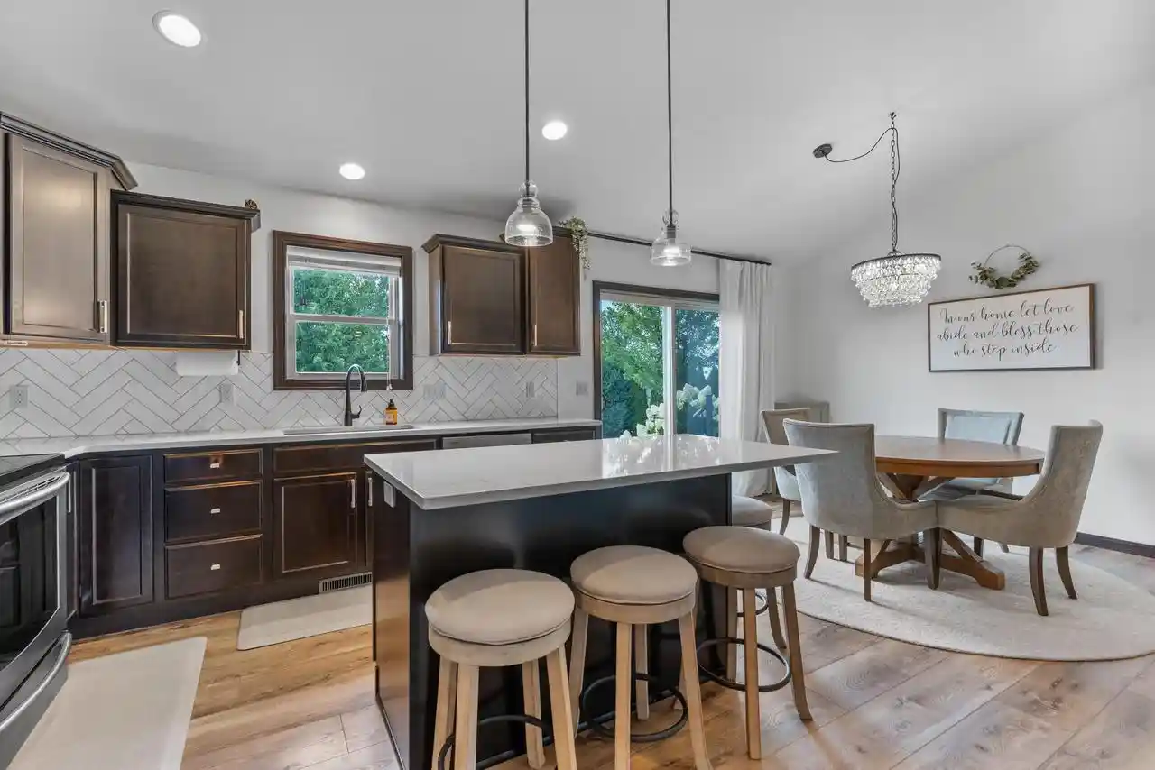 Photo 4 of Single family home for sale at 4301 Fieldcrest Dr Dr, Kaukauna, WI 54130 | MLS# 50331175 | Listing updated on 2026-08-26