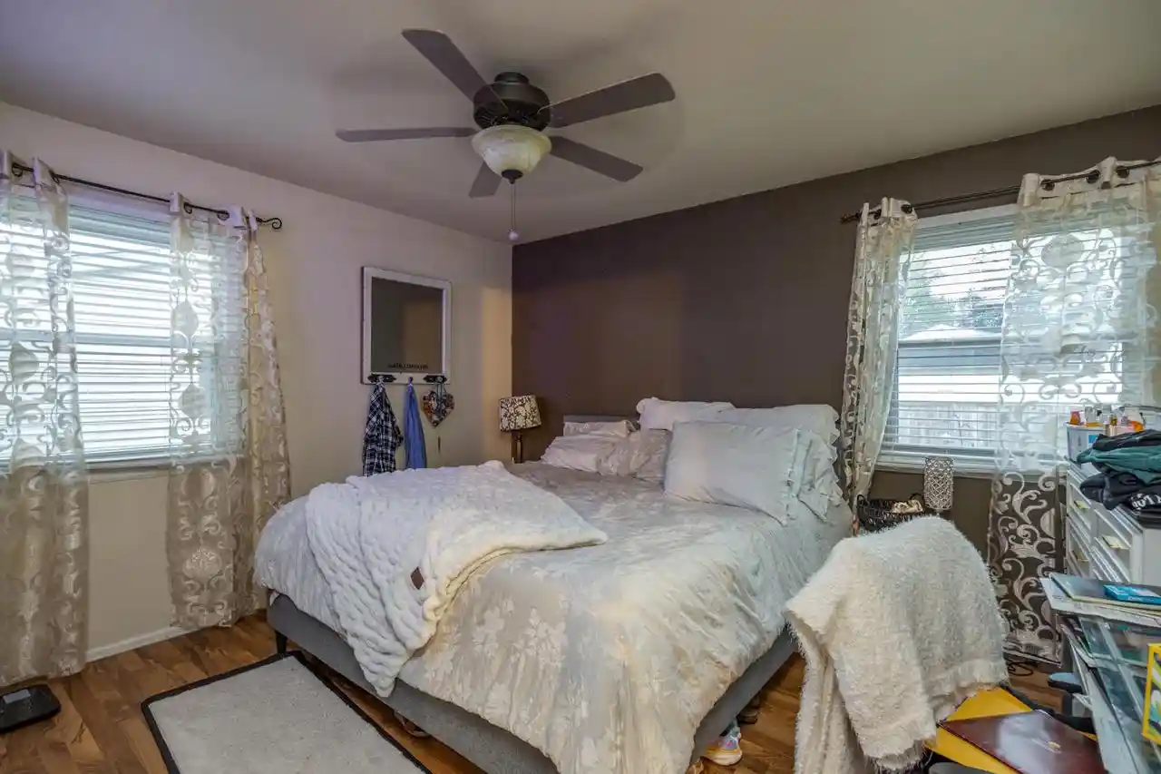 4th image of 1049 Gillingham Road Road, Neenah, WI 54956 | MLS# 50331177