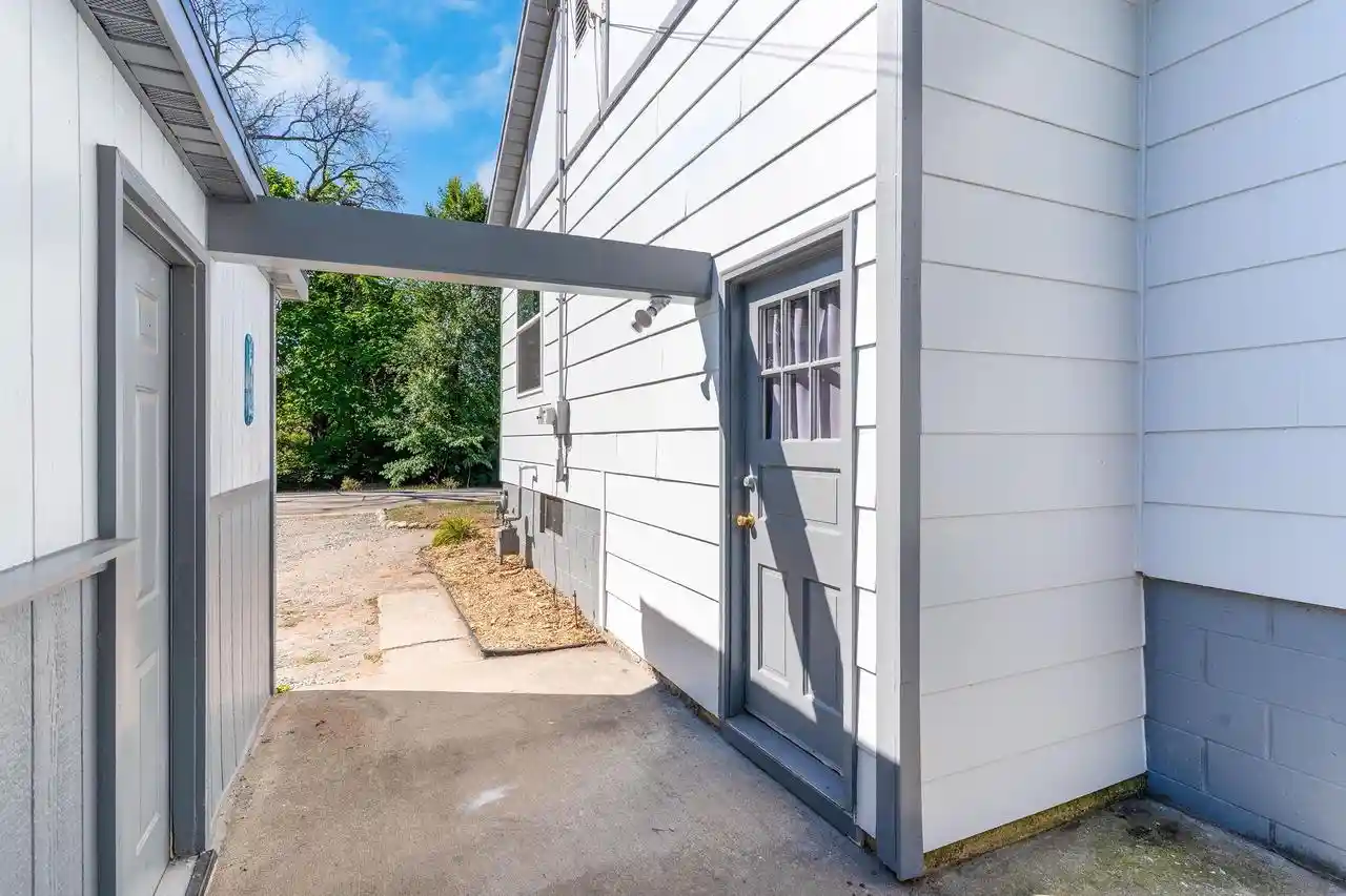 2nd image of 617 4th Street Street, Oconto, WI 54153 | MLS# 50331173