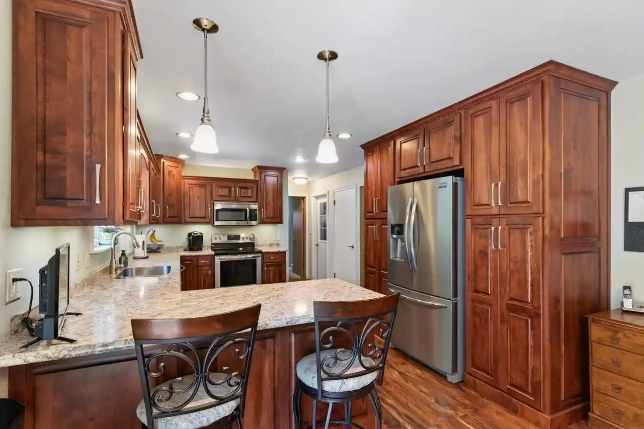 4th image of 611 Johnson Parkway Parkway, Wisconsin Rapids, WI 54494 | MLS# 22604008