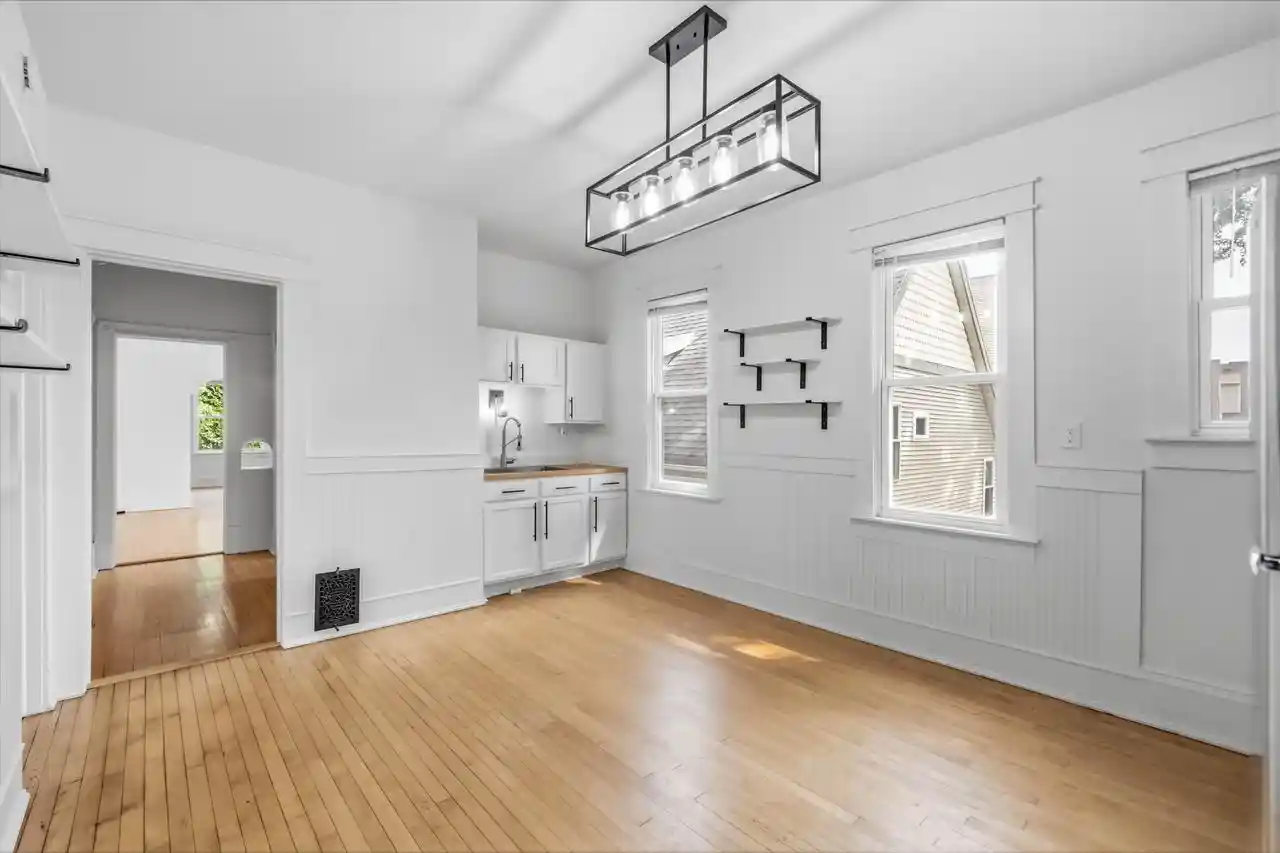 5th image of 2045 N Hubbard St St, Milwaukee, WI 53212