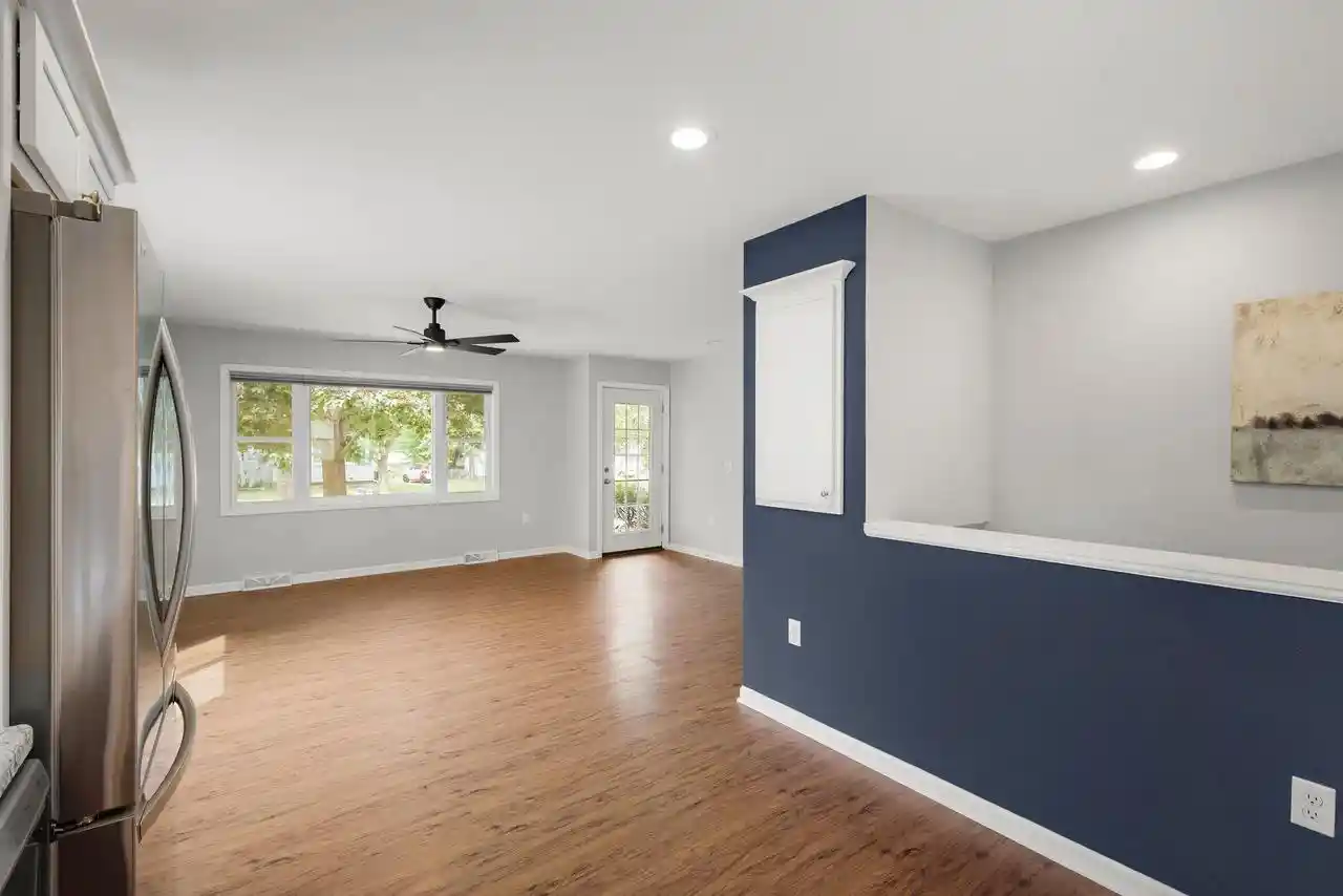 Photo 4 of Single family home for sale at 13 Arizona Cir, Madison, WI 53704 | MLS# 2030757 | Listing updated on 2026-09-15