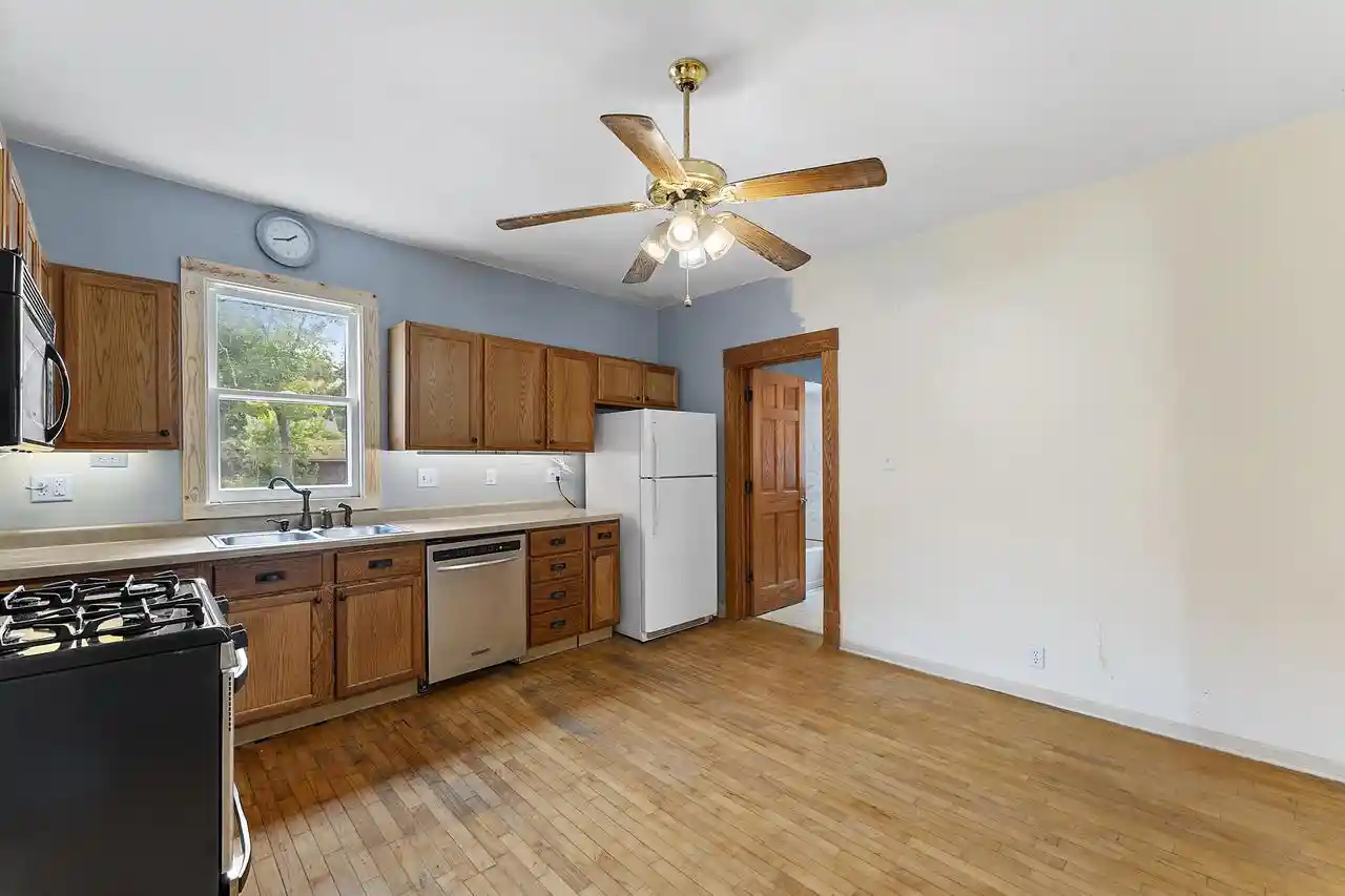 Photo 3 of Single family home for sale at 1016 E Vine Street Street, Appleton, WI 54911 | MLS# 1976627 | Listing updated on 2026-09-10
