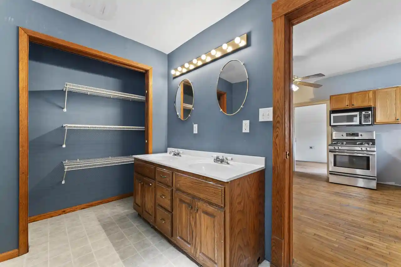 Photo 4 of Single family home for sale at 1016 E Vine Street Street, Appleton, WI 54911 | MLS# 1976627 | Listing updated on 2026-09-10